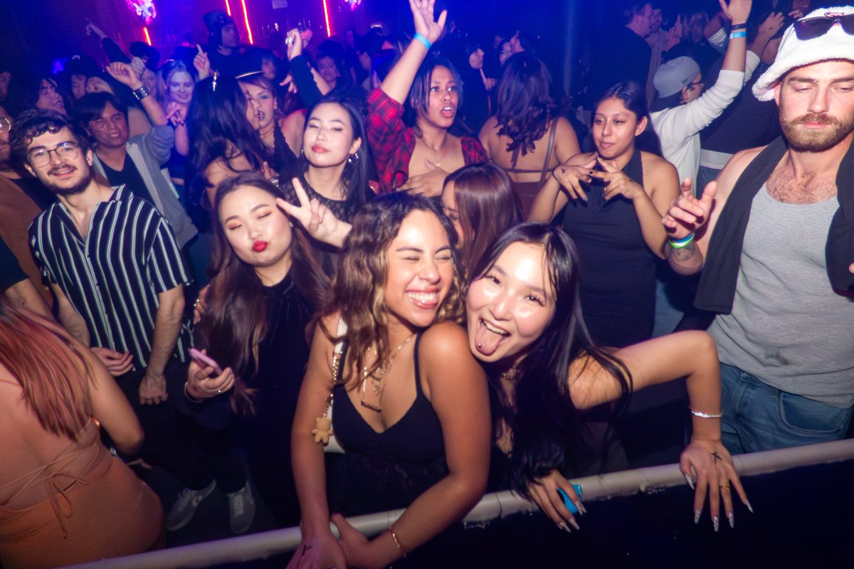 sorry_rocking's tweet photo. 💖 FRIDAY - PROMISCUOUS hits 2 CITIES!! 🥵 SLC &amp; LA 👀 📍 tag ur bestie ^_^ &amp; COME PARTY ⭐️ Get tix now - LINK IN BIO 🔗 https://t.co/LuF2QTNEtH