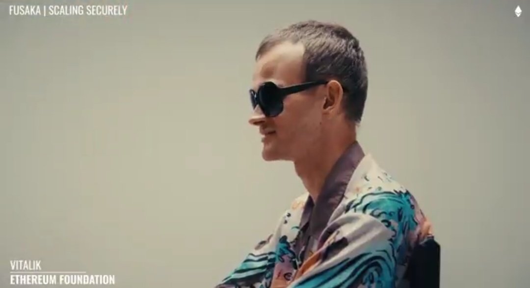 Cryptowithkhan's tweet photo. Looks like someone finally handled Ethereum marketing to ZenG.

Badass marketing guys 👏
I’m loving this look of Vitalik.

Can we send $ETH to $10K now 👀 https://t.co/T3OzjUDWnv