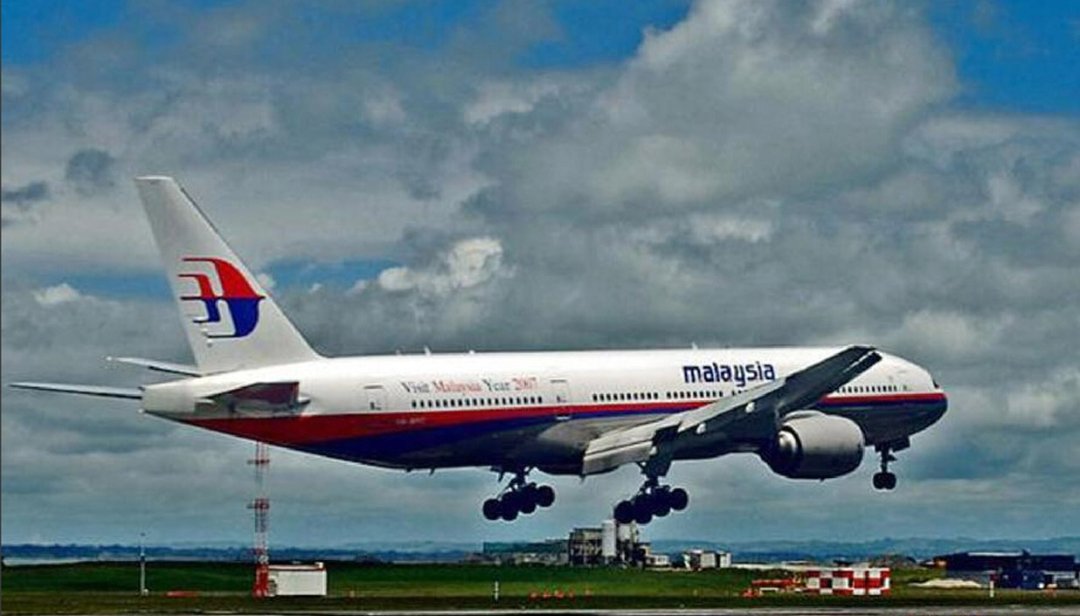 yicaichina's tweet image. The new search for the missing Malaysia Airlines Flight #MH370 will resume on Dec. 30, carried out by US marine robotics firm Ocean Infinity for 55 days, Malaysia's transport ministry said yesterday. The Boeing 777 plane vanished from radar on Mar. 8, 2014, with 239 people on