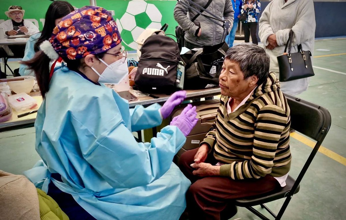 difhgo's tweet image. Esta mañana dio inicio la jornada gratuita de Prótesis Oculares DIFH – CEUMH – UNAM. ✅🫱🏻‍🫲🏼👁️

A lo largo de tres días, esta acción conjunta buscará beneficiar a 100 personas de 28 municipios y 3 Centros de Reinserción Social con prótesis oculares.