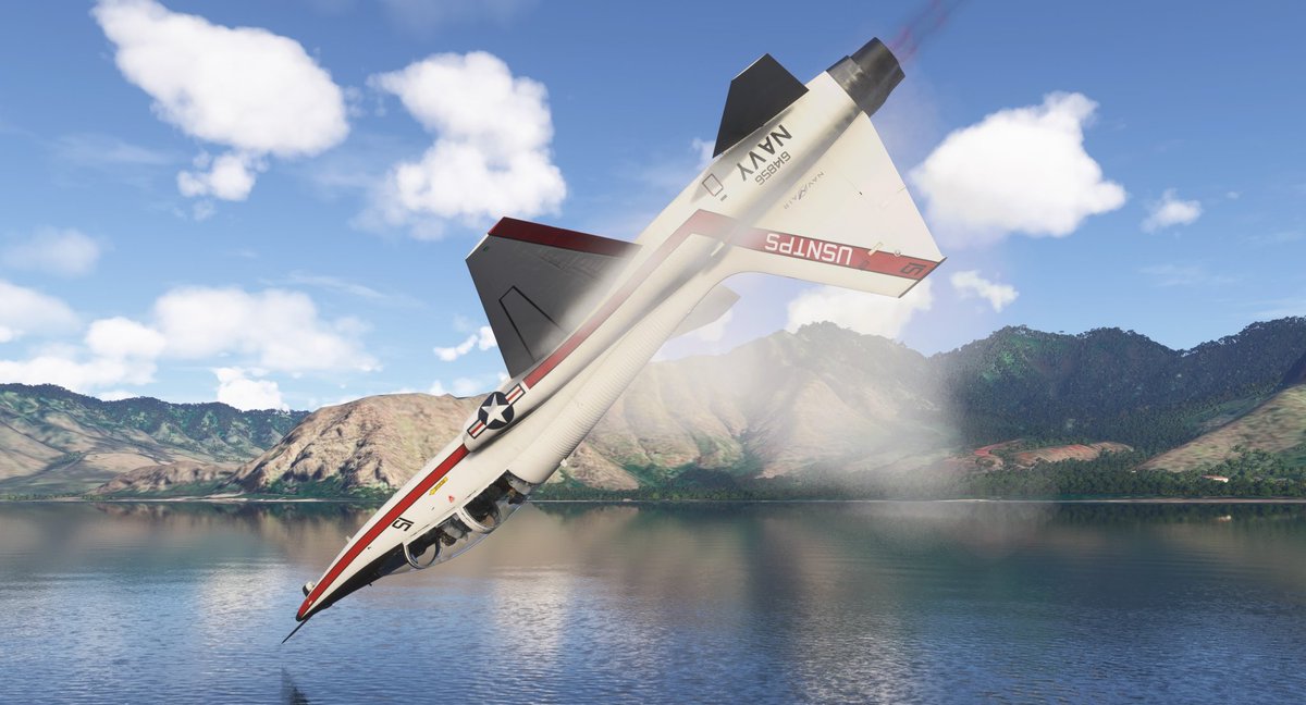 Adk0n77's tweet image. How it started vs How it ended.

Played an hour of #MSFS24 on #PS5.
Such a smoother experience compared to last year. Some hiccups here and there. The XB-1 didn't have any sound for example. 
Questioning the Simcoin transfer rate on the marketplace. 600 simcoins for $150!?