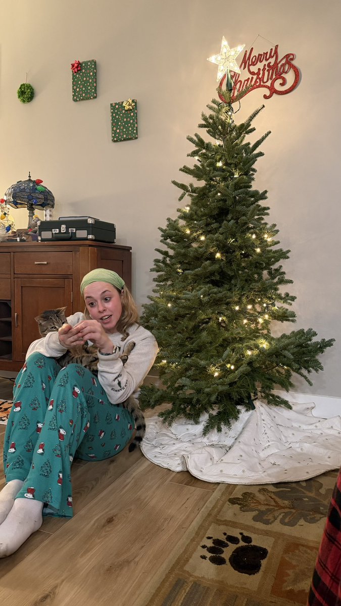 TylerKruszTV's tweet image. First real tree photoshoot…. harder than expected!