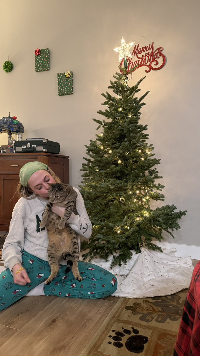 TylerKruszTV's tweet image. First real tree photoshoot…. harder than expected!