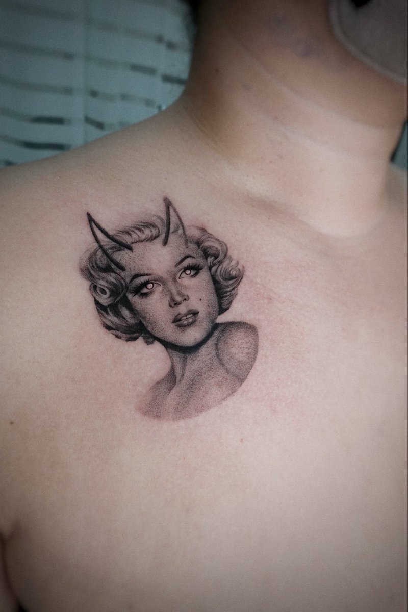 Вчера была Мерилин из моих старых флешей