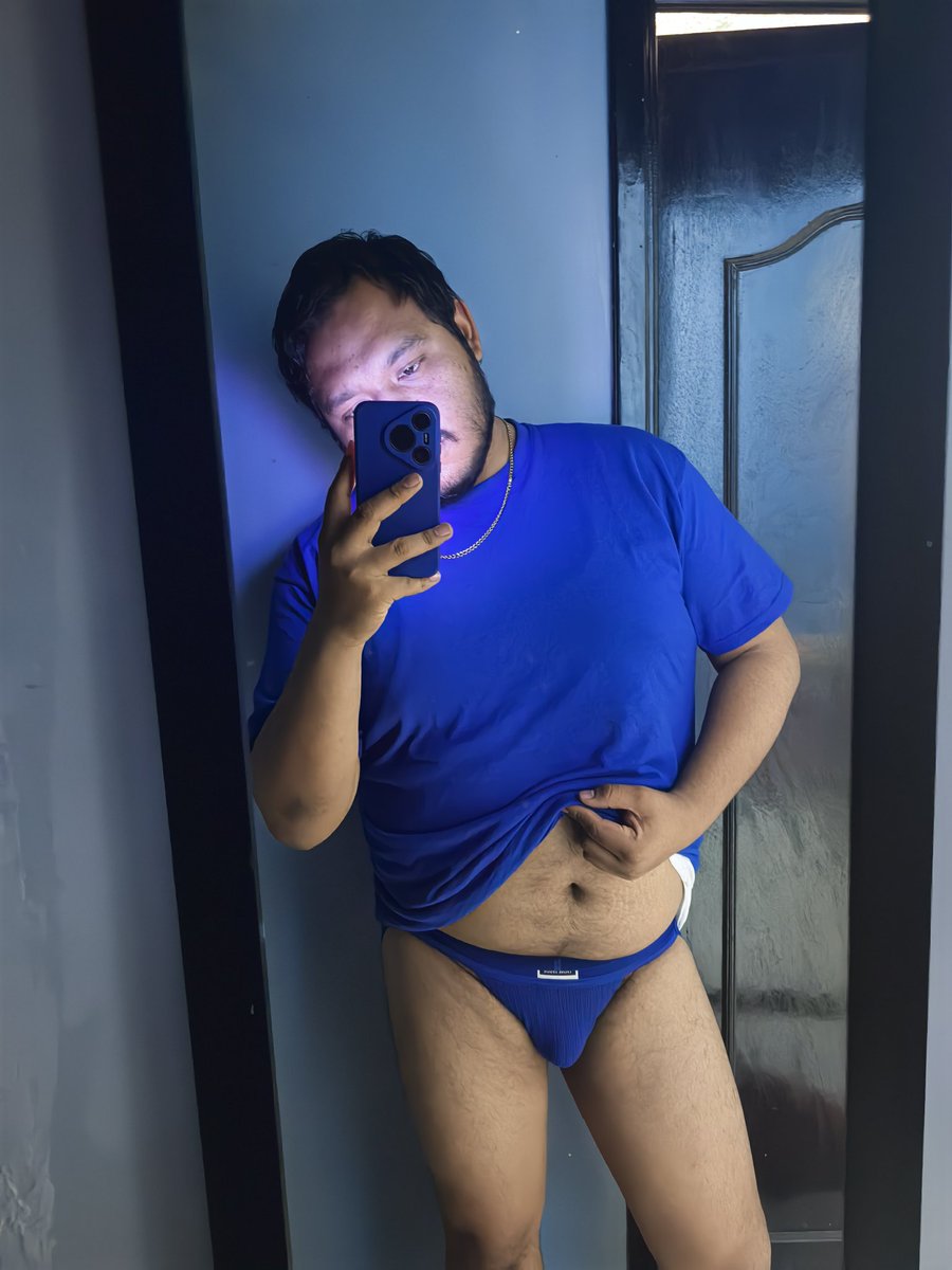 MarcoxPriv's tweet photo. 💙💙💙

#zacatecasgay #gay #azul #underwearlover https://t.co/NxfaDrTgTv