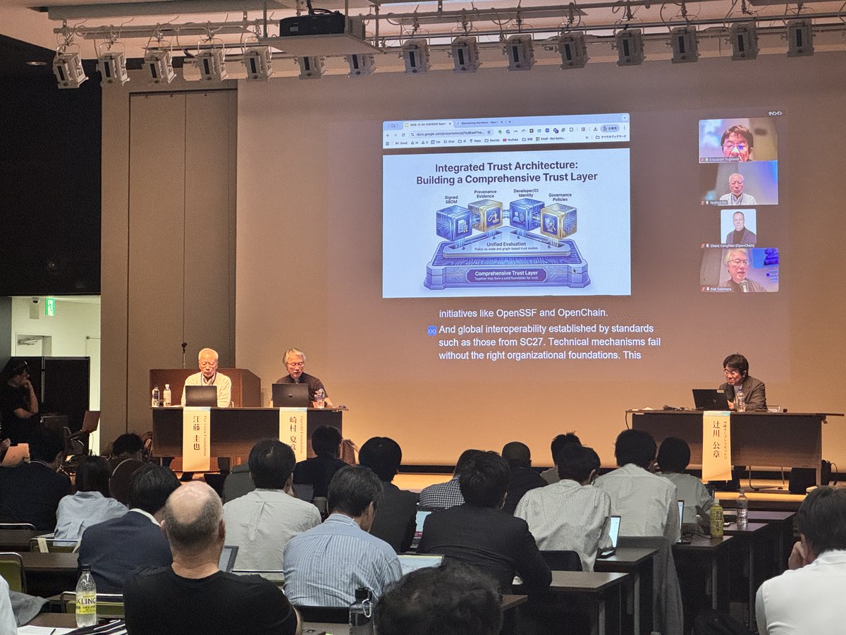 OOD2025 DAY2 プログラム
OpenID Foundation 崎村氏、Linux Foundationから江藤氏、Shane Coughlan氏、アラクサラ 辻川氏 登壇中。