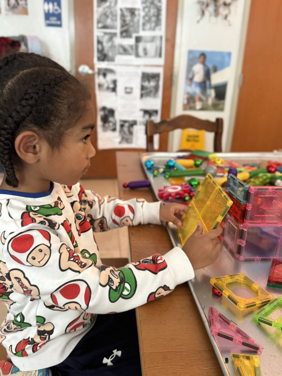 RCPS_EarlyLearn's tweet image. “Magnetic minds at work 🧲✨ Afterschool students building creativity one cube at a time!” #stem #magnets #dph #pat