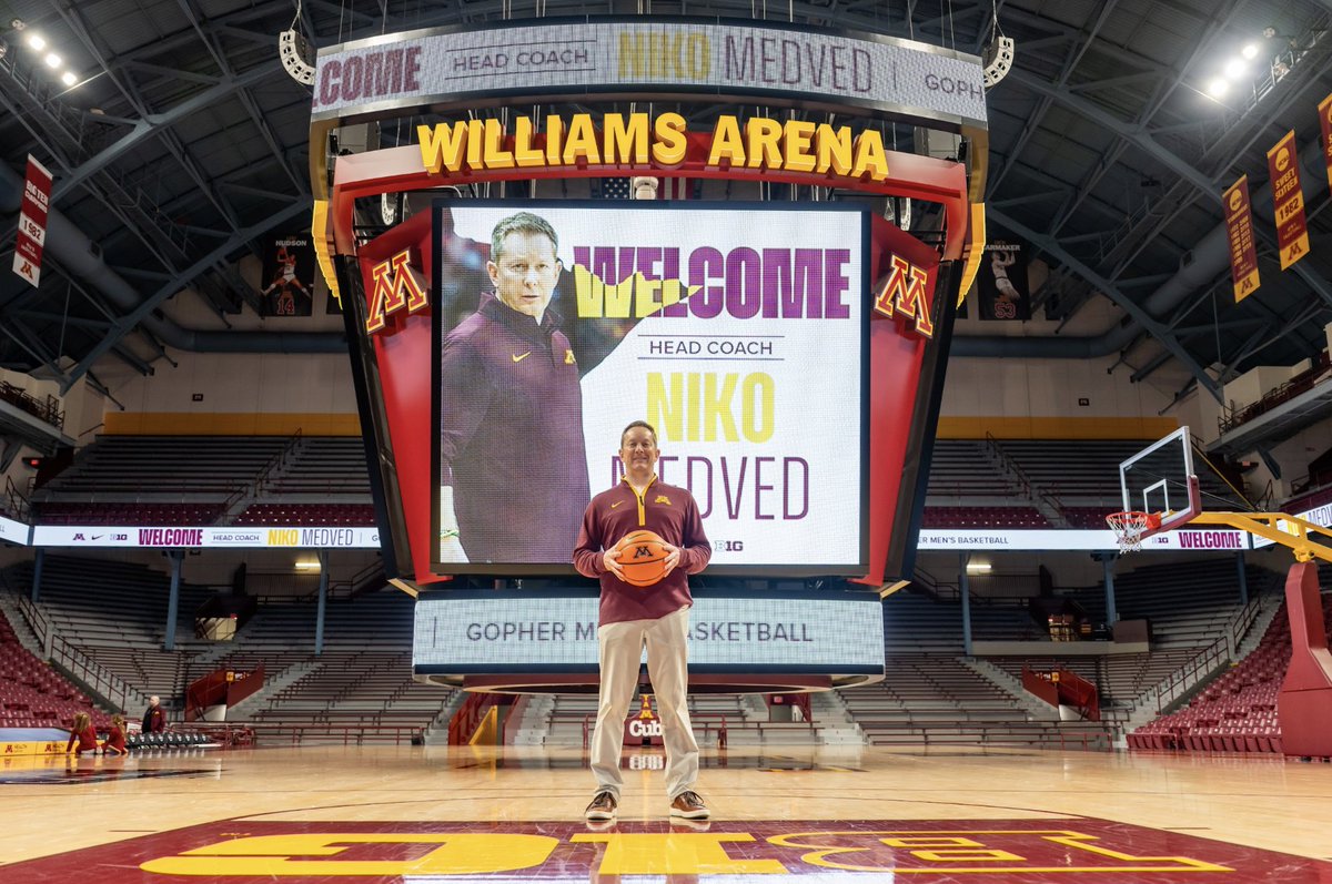 GopherHole's tweet photo. #Gophers win! Gophers win! Gophers beat #22 undefeated Indiana in their first Big 10 home game of the year!!!!  

Who believes in this Minnesota team!?!?! 
Welcome to the BIG 10, COACH MEDVED!!!! https://t.co/bMlkhMBaUZ