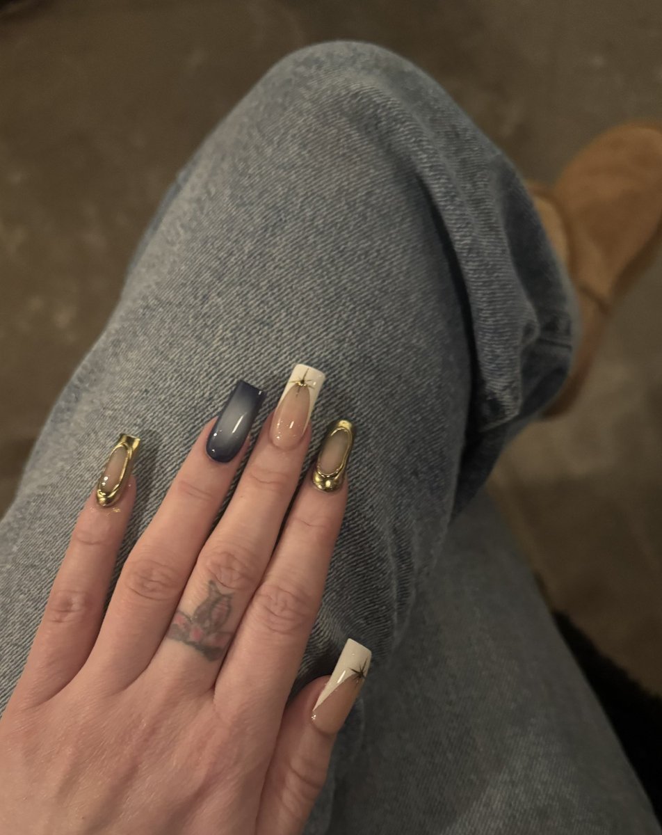 dietxcokewhore's tweet image. pretty :)