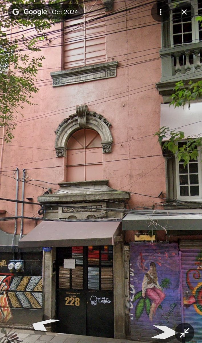 Alguien que me explique qué tiene que ver #LaCasita con Bad Bunny???