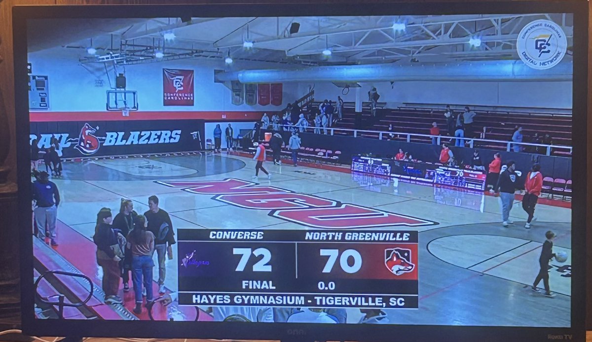 JennBellAD's tweet photo. OMGOODNESS!!! What an ending! Congrats to @Valkyries_MBB on their first conference win of the season! #GoValkyries https://t.co/ixaQHdTcUs