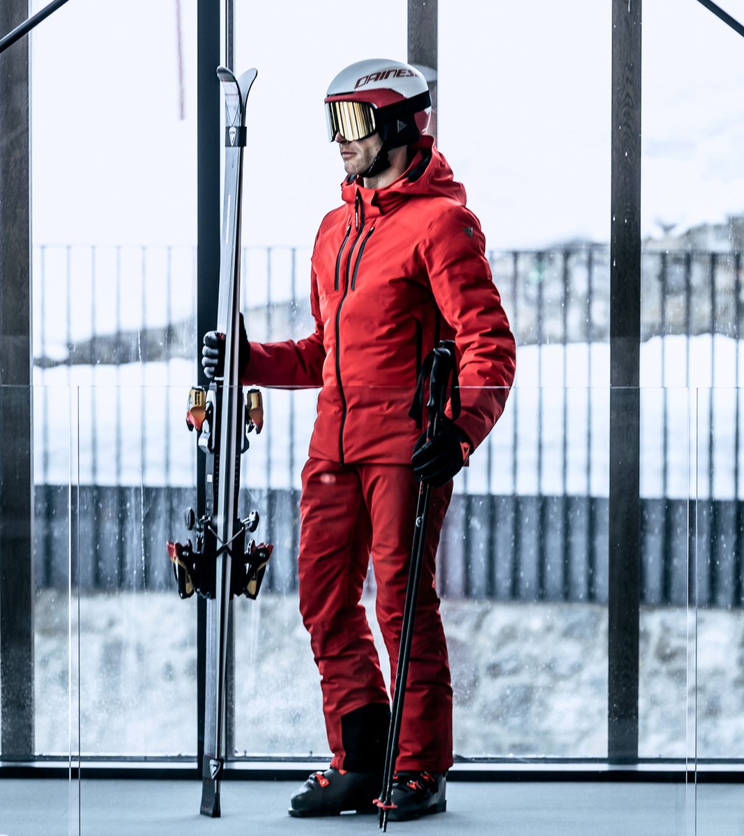 いよいよスキーシーズン到来ですね。 ダイネーゼでは様々なスキー用