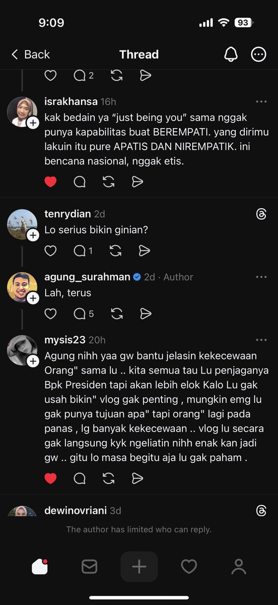 Sespri prabowo malah bikin daily vlog pas kunjungan ke lokasi bencana, pake backsound “it’s your golden hours~”
Dikomen orang orang di thread malah “lah terus?” Pajak lu pada nih buat bayarin alay ngonten di private jet dan heli

Tkp udah dilimit tp threads.com/@agung_surahma…