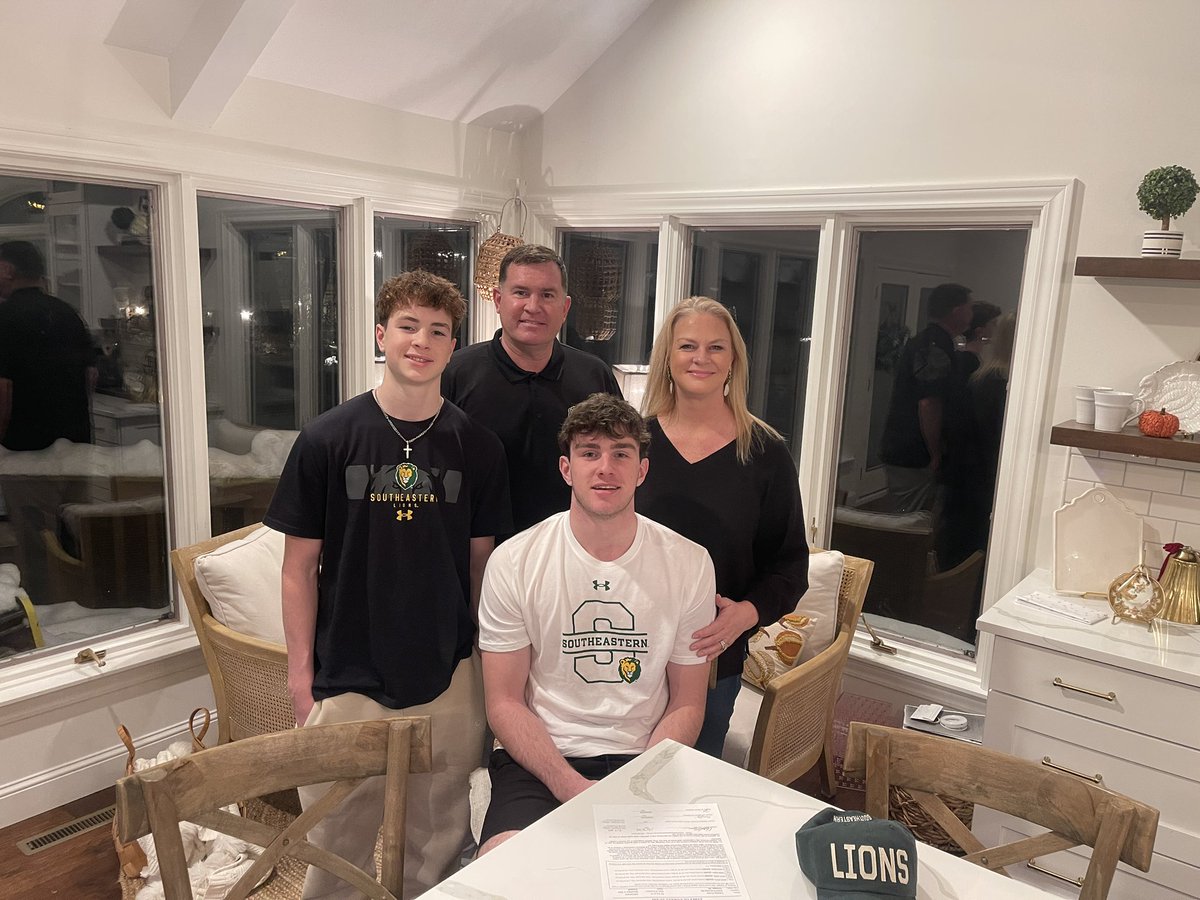 Charlie Grewe tweet media