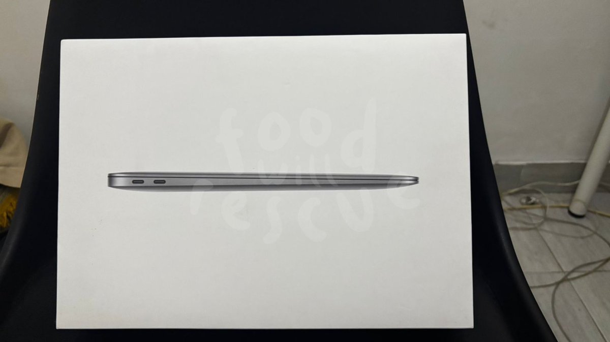 WTS Macbook Air 2020 M1 256GB
pembelian ibox mau dilepas 7,4jt (negotiable)

✅ BH 81%
✅ CC 862
✅ Box 
✅ Semua fitur berfungsi baik

Bogor-Jakarta-Depok bisa ketemu atau dikirim langsung

tolong bantu RT ya guys, trimsss 🥺