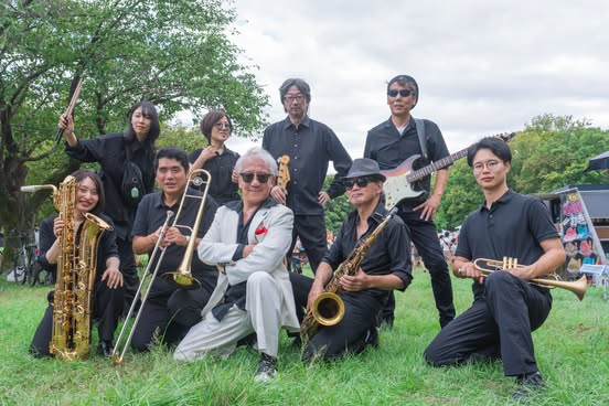 yamaneband's tweet photo. 年内最後のライブ♪みなさんご存知シゲッツナイトでございます！とにかく飲みまくって余計なことは忘れてしまいましょう！乾杯の準備はできてる！！
2025年12月7日(日)SHIGET'S NIGHT
＠下北沢CLUB251
開場15:20開演15:50
前売2300円当日2600円
山根バンドの出演時間は18:45～19:20
#Shigets https://t.co/kYIYLbWqFG