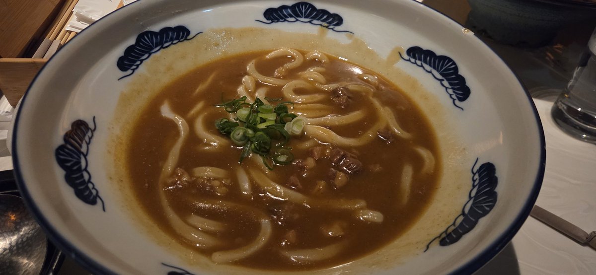 runrun19194's tweet photo. 最近寒いからか毎日カレー系食してるけどインド人みたいにスパイシーな体臭になりそ https://t.co/Ytdd8IlPNL