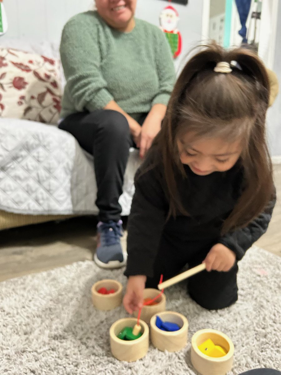 RCPS_EarlyLearn's tweet image. Mom and student J fishing for shapes during a PAT visit with Mrs. Gutierrez.
#familyfun #parentsasteachers #pat #dph #learning