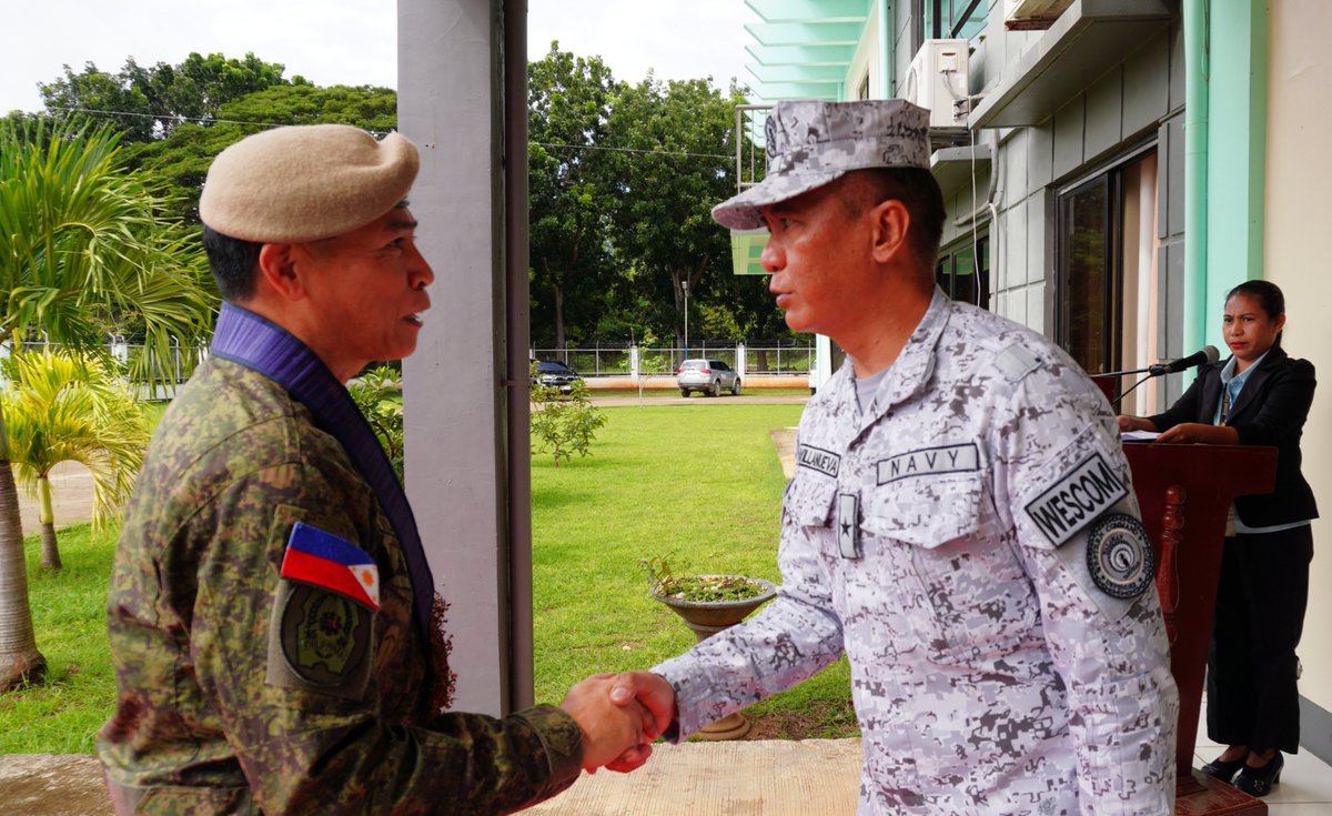 TeamWESCOM's tweet photo. IN PHOTOS || Commander, Joint Special Operations Command visits Western Command

CAMP RICARTE, Puerto Princesa City – The Western Command (WESCOM), Armed Forces of the Philippines (AFP), welcomed the visit of Brigadier General Eliglen F Villaflor PA, Commander, Joint Special Operations Command (JSOC), AFP on November 28, 2025 at the Headquarters, WESCOM.

Upon arrival, Brigadier General Villaflor was accorded sideboys honors, with Commodore Charles Merric A Villanueva PN, Deputy Commander for External Defense Operations, WESCOM, serving as the receiving officer. Following the honors, Brigadier General Villaflor paid a courtesy call on Vice Admiral Alfonso F Torres Jr PN, Commander, WESCOM, represented by Commodore Villanueva. During the engagement, both officials conducted focused discussions and briefings highlighting WESCOM’s operating environment, emerging security challenges, and ongoing joint coordination with special operations units. The dialogue included initial assessments of mission-support requirements, special operations integration, interoperability priorities, and the current operational posture across WESCOM’s Joint Operational Area (JOA), as well as the significance of ongoing bilateral coordination with Australia.

The visit underscored the critical role of WESCOM-JSOC cooperation in enhancing joint operational readiness, deepening inter-service coordination, and advancing the AFP’s capacity to respond swiftly to evolving threats. Both commands reaffirmed their shared commitment to strengthening security, stability, and mission effectiveness across WESCOM’s JOA through enhanced special operations support, improved joint planning, and sustained operational collaboration.

#AFPyoucanTRUST
#TeamWESCOM
#wescomtransformationroadmap
#patriotsanddefenders
#OneAFPOnePhilippines
#StrongAFPStrongPhilippines
#OurSeasOurRightsOurFuture