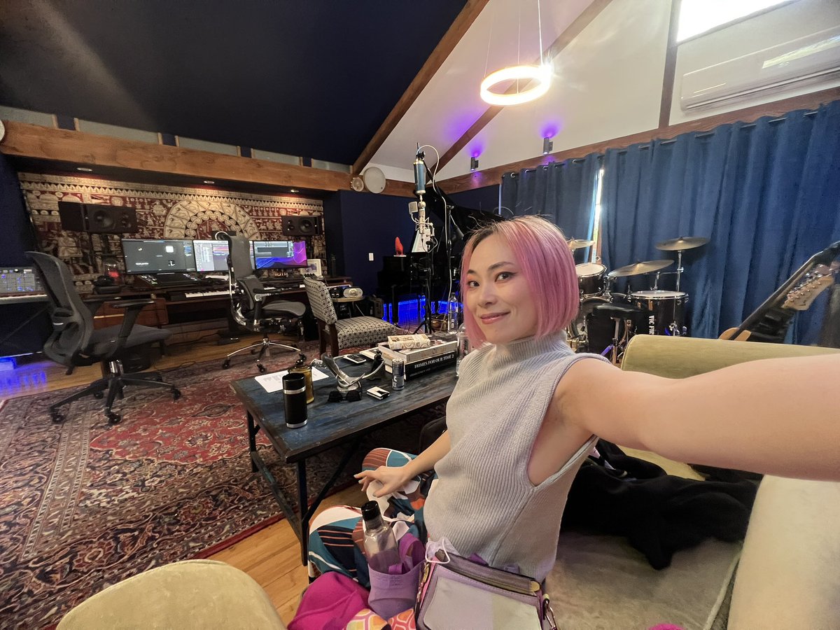 shihoriNY's tweet image. Had a fun and fantastic recording session in the middle of a mountain again, since 2 years ago!! 
The song was very tough in a unique way, and I caught a cold 2 days ago, but I’m glad I made it!! Thankful to those amazing professional at @EmperiaSound 🥹🙏💕💕💕💕