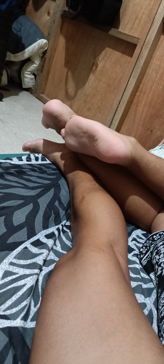ElabReal25's tweet photo. Yung ngayon na ulit na magkahiwalay ng isang linggo, parang ang boring sa bahay. 😭 Walang ng nambu-bwesit, yung word war sa chat nalang. Hmmm 😅🤣

Then, eextend pa ng ilang araw. Naku³. https://t.co/vhbGnGziZl
