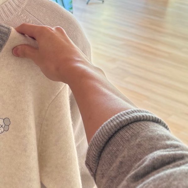 meotgccc's tweet image. 남자냄새에 질식할 거 같아요