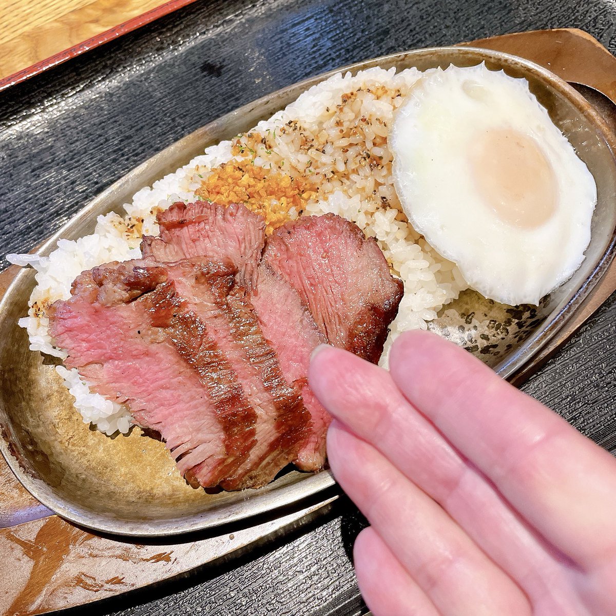 ohagimochiDays's tweet photo. ステーキガーリックライス🍖🤤

#今日のランチ https://t.co/fc4Iy1l7yu
