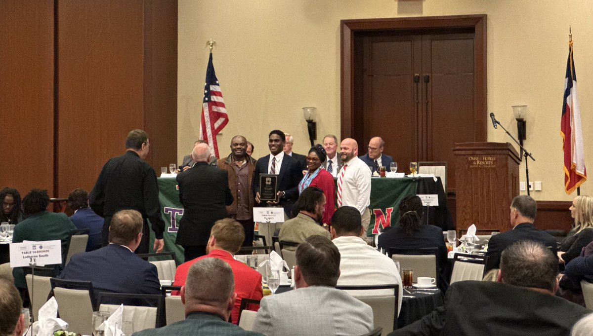 Houston TD Club 2025 Private School Lineman of the Year goes to St. Thomas Catholic’s Obinna Umeh! #TXHSFB 

Umeh will be taking his talent to <a href="/DukeFOOTBALL/">Duke Football</a> next fall!