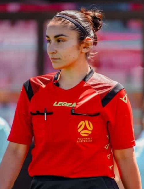teopellizzeri's tweet photo. Congratulations to Shab Roshan on a first central appointment in @aleaguewomen 

15 years working her way up through Victoria including time off to have a baby. Was a fourth official a year ago, now will take charge of #MCYvWEL on Sunday. https://t.co/R7bbBRv4e6