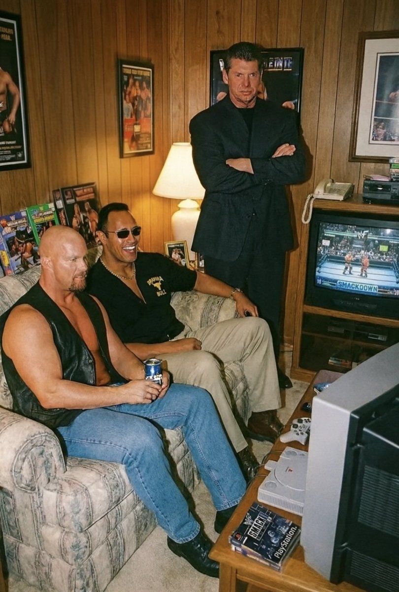 90s WWE (@90swwe) on Twitter photo 