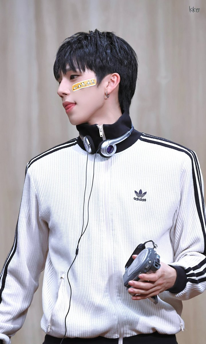 𝐚𝐢⁰⁹¹³🐾🦋 (@ai_sogeon_nexz) / Posts / X