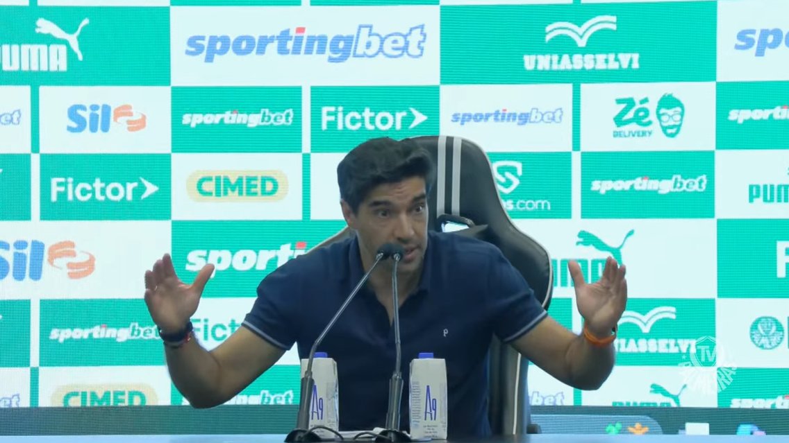 mmurilodias's tweet image. Abel Ferreira fez um resumo de sua passagem no Palmeiras e encerrou a coletiva:

- Paulista: cinco anos, três títulos e dois vices. Libertadores, seis participações e três finais. Brasileiro, acho que disputamos cinco ou seis. Dois em primeiro e três vices. Copa do Brasil? Ai…