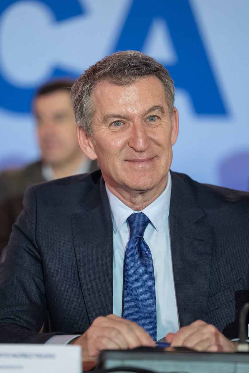 Pedro Sánchez se humilla por los 7 votos de Junts. Por eso, desde el PP le pedimos a los criminales de Junts que ahora, de repente, son una gente maravillosa, que nos den sus 7 votos.