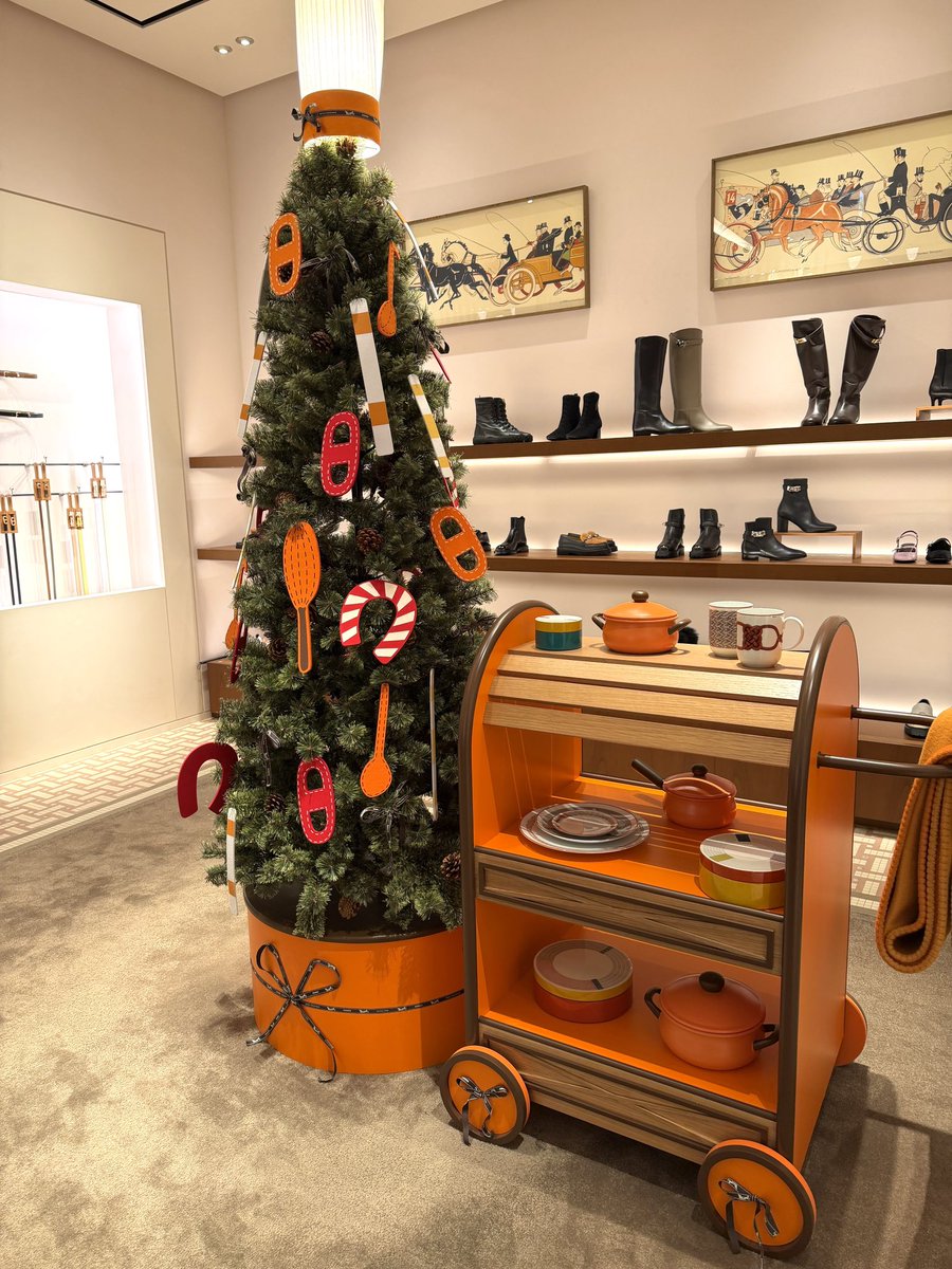 クリスマスプレゼントにエルメスの食器✨素敵だわ～ プレゼントを選ぶ