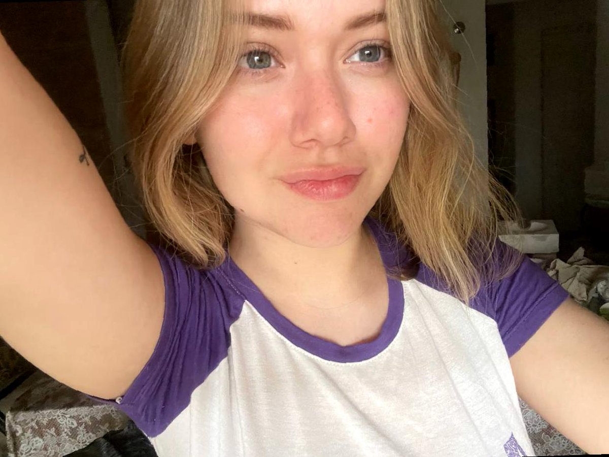 Model_6bce's tweet image. heyyy