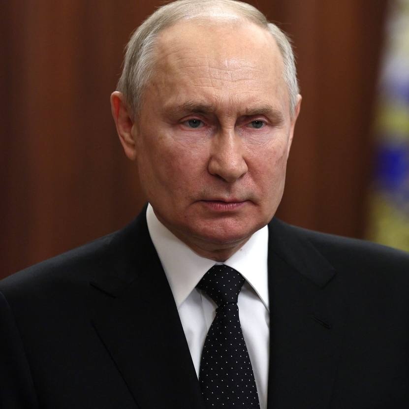 __umuttv's tweet photo. 📌Rusya Devlet Başkanı Putin:

"Rusya, Donbas ve Novorossiya’yı her hâlükârda “özgürleştirecek” askerî ya da başka yöntemlerle.dedi. https://t.co/qYVqxPCuxN