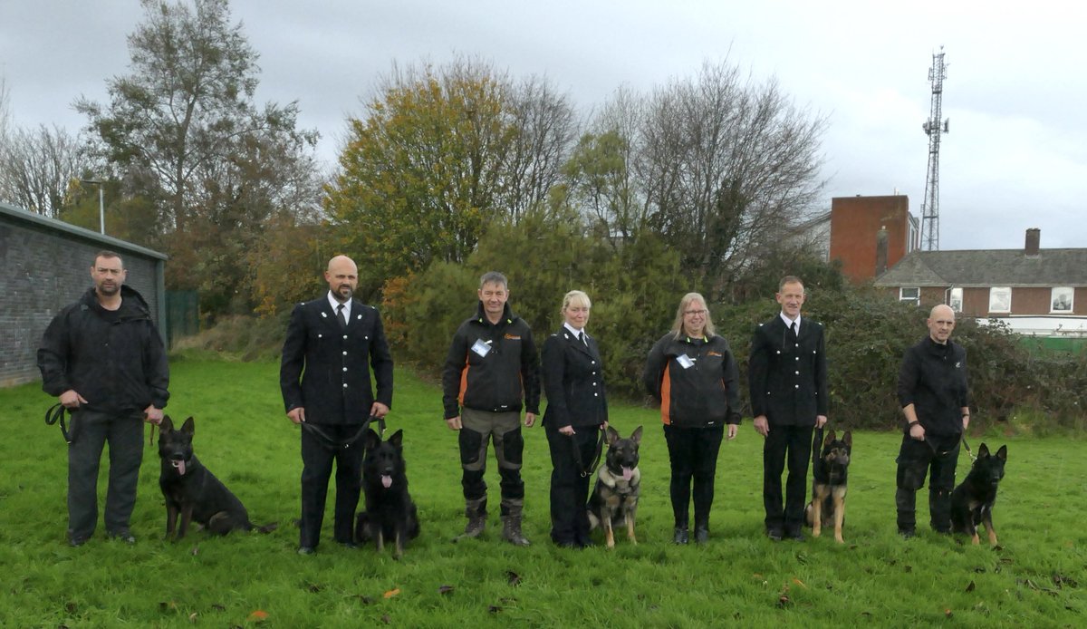 A fantastic day at our passing out parade on Tuesday. We were joined by Craig &amp; Kate from VonKebles who provided all of the dogs on the course. L to R TPD Rip with Julian, PD Ernie with Paul, Craig, TPD Lando with Rachael, Kate, PD Chief with Instructor Lee,TPD Django with Jason