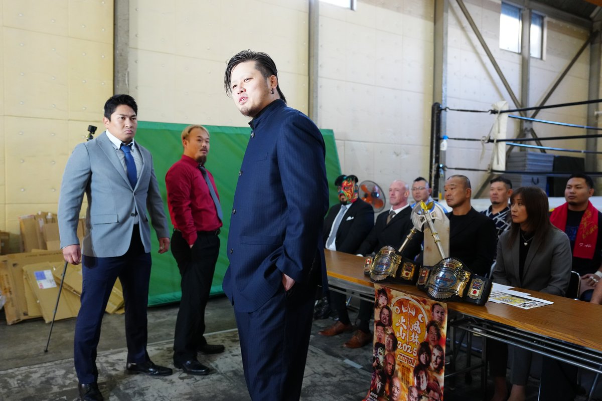 ZERO1_Wrestling's tweet image. ／
揉めてタッグ変更！？
他団体が殴り込み！？
＼
明日開幕戦の #風林火山2025 に、大日本から青木＆橋本大地、2AWからナカ＆最上が急遽参戦決定‼️

選手の直訴によりタッグ緊急変更＆増枠となり、全10チームでの開催が決定しました🔥

▼変更後タッグ
・佐藤嗣崇＆松永準也…