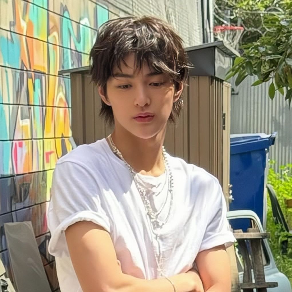 cortisrecords's tweet image. thank you wavy haired keonho for saving my life 🙏🙏🙏🙏🙏🙏🙏🙏🙏🙏🙏🙏🙏