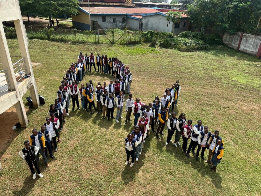 Signed out of the Faculty of Pharmaceutical Sciences, University of Ibadan yesterday 🥳🤩

3rd slide is the summary of my 6+ years experience in FOPS😭😭😂

Pharm Dr Osun incomingg ✨