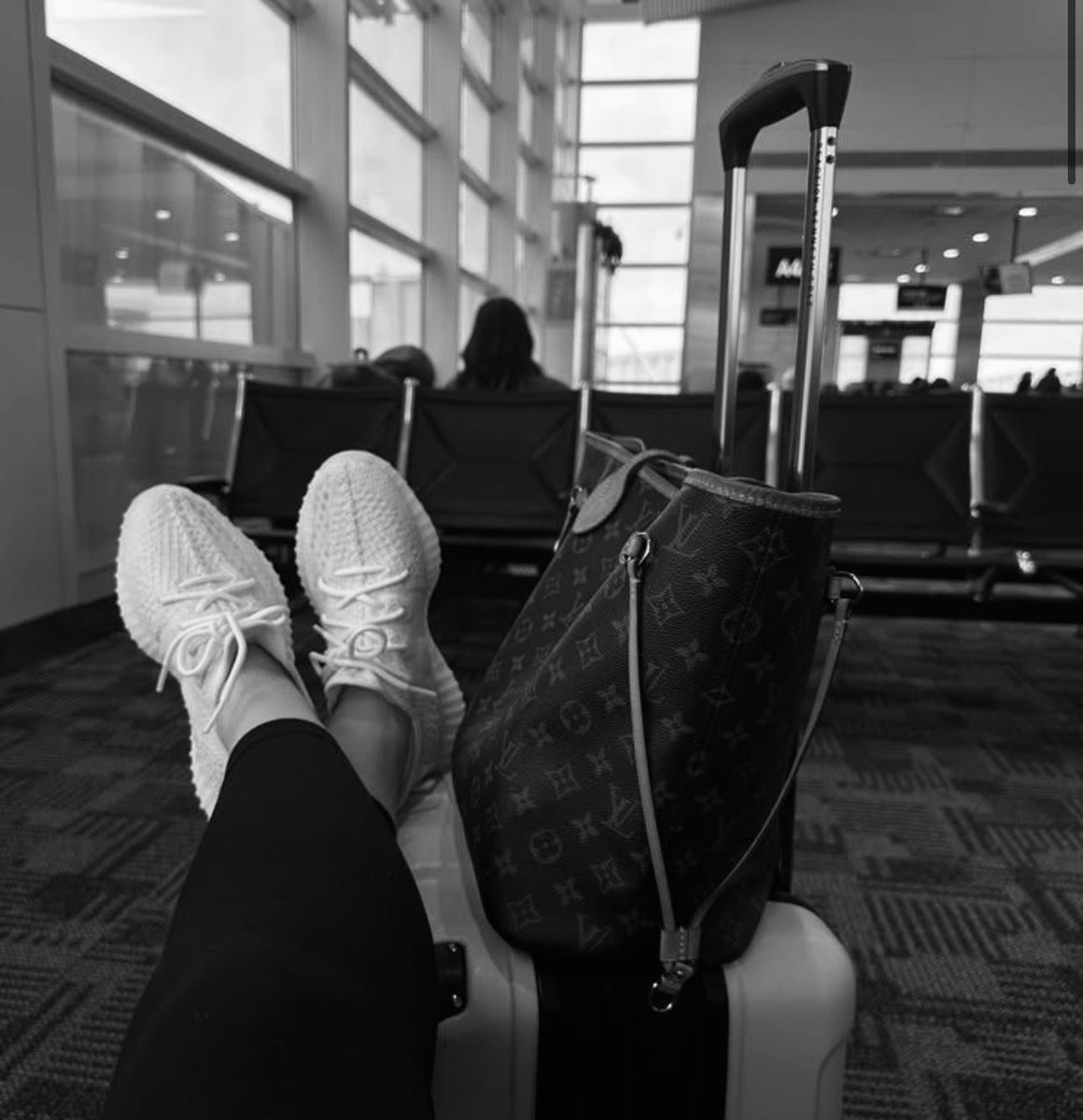 Going home. 🍎🏙️