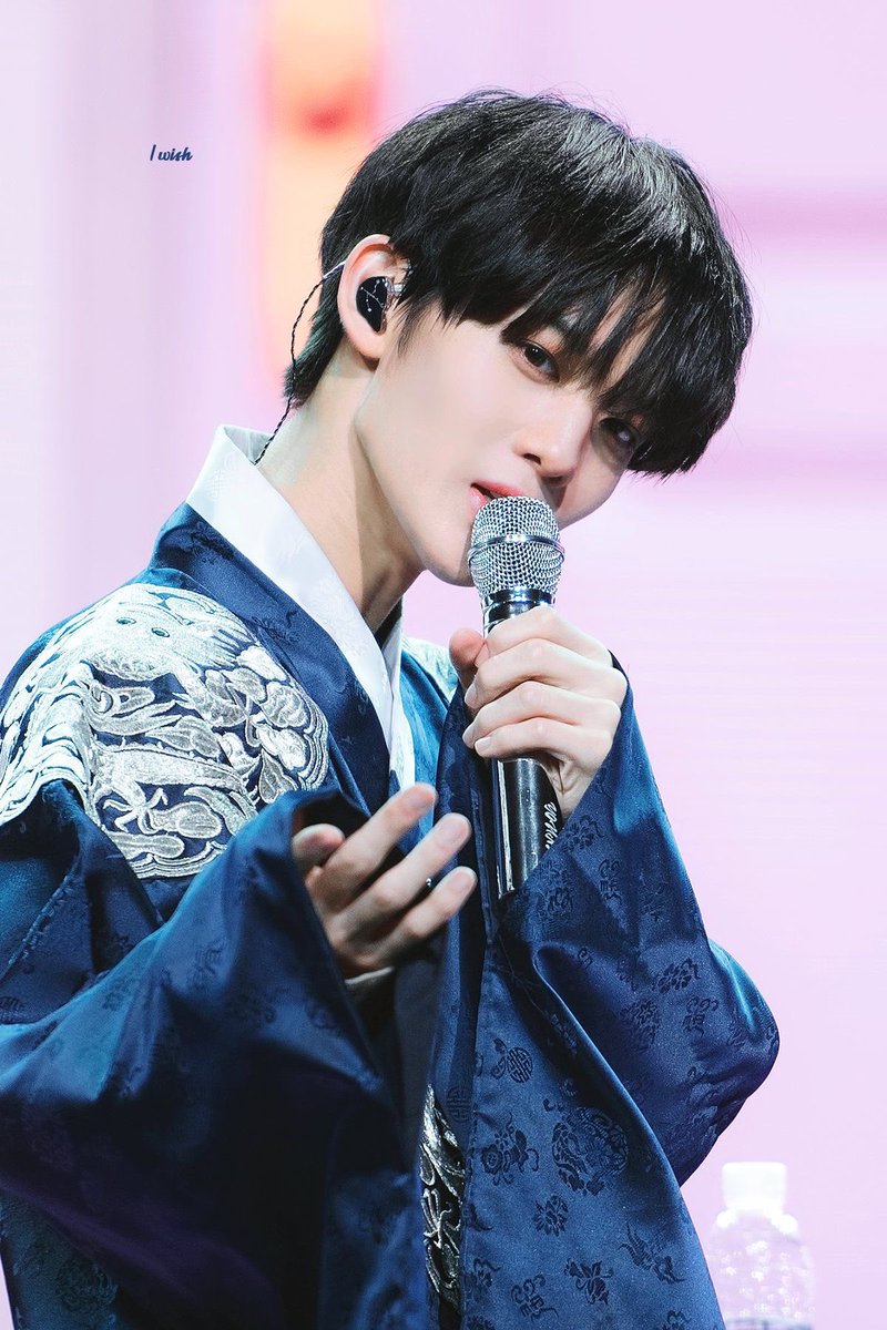 prettyman_arc's tweet photo. 워너원 배진영 https://t.co/ETri3XyVp1
