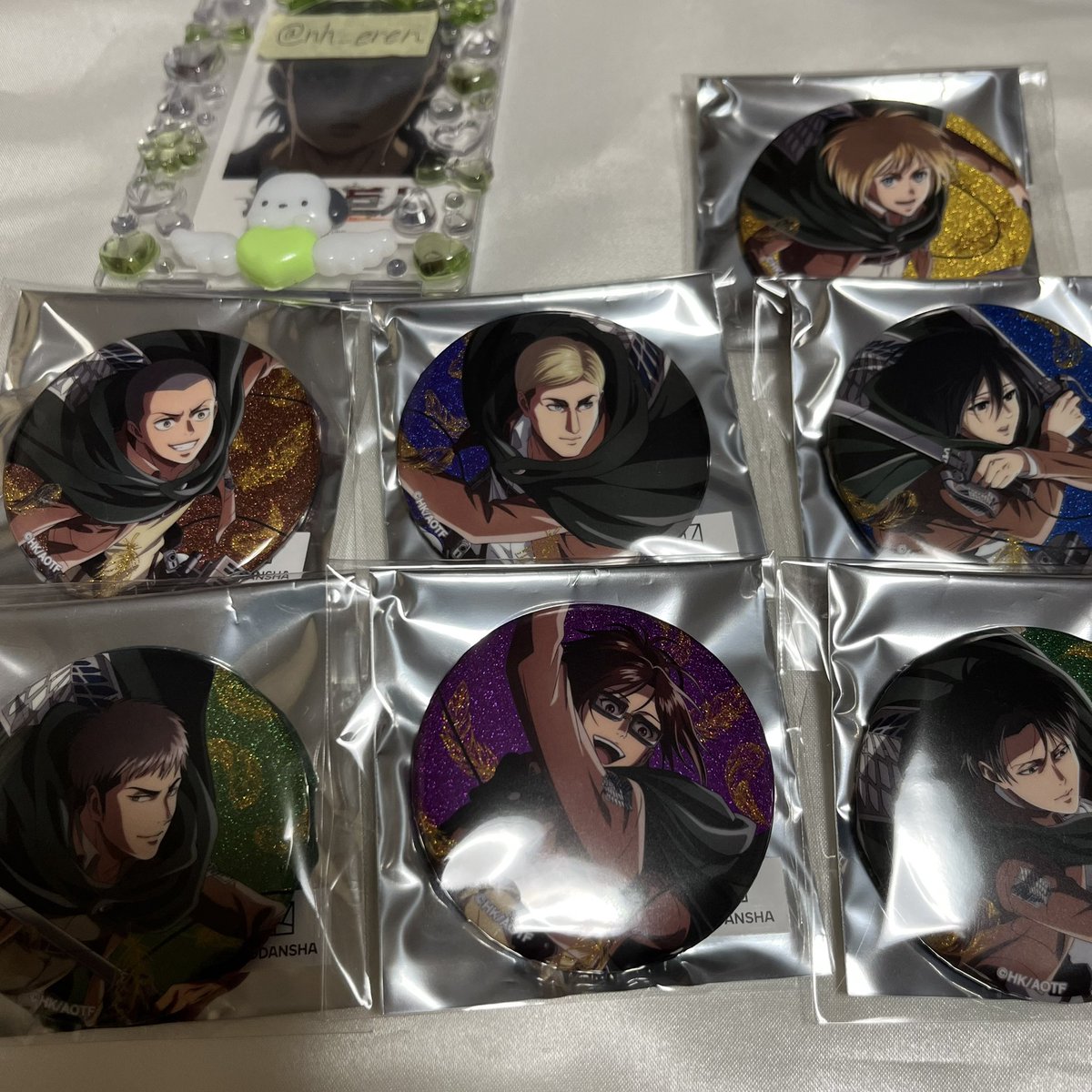 進撃の巨人グッズ交換✩.*˚ attack on memory アタメモ 缶バッジ 譲