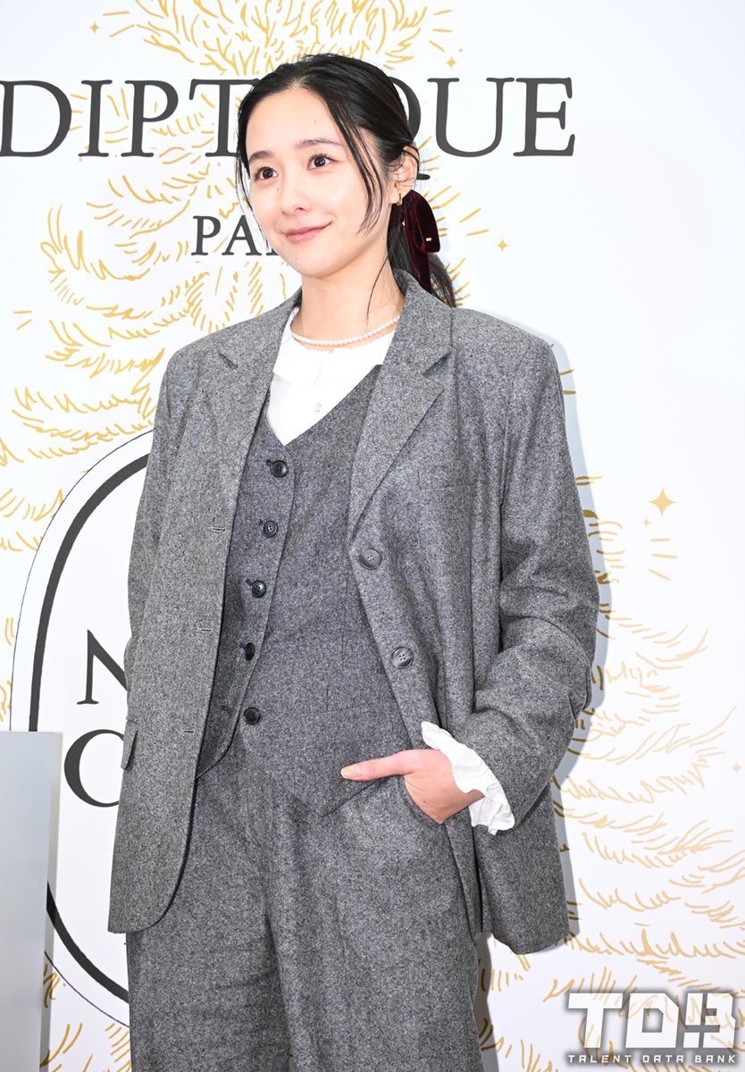 talent_databank's tweet image. 堀田真由、グレーのジャケットスタイルで登場！クリスマスに作るのはチキンではなく「せいろ蒸しで健康的に」＜ディプティックホリデーポップアップ＞ - タレントデータバンク

▼詳細はこちら
talent-databank.co.jp/special/topics…

#堀田真由 #ディプティック