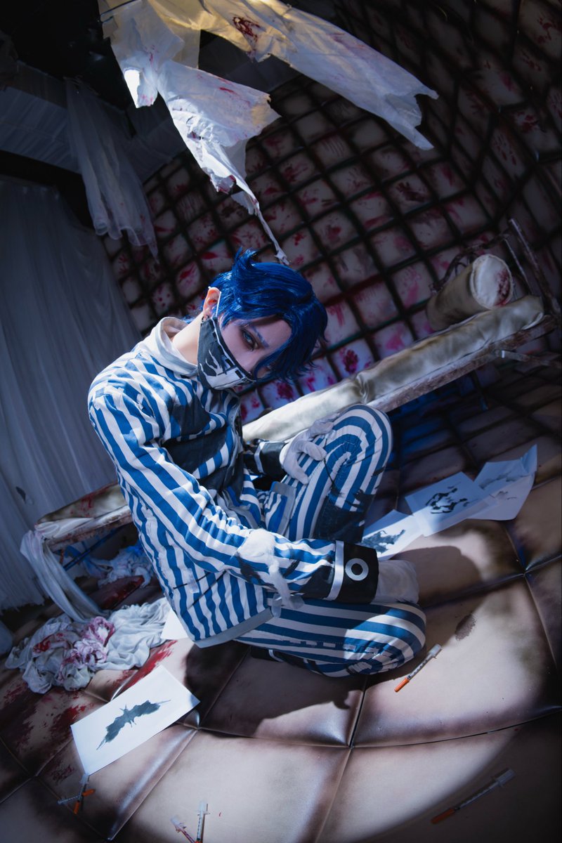 写納(催ロル) 
催眠醫生/岩佐紫
📷梁柴柴
#joscarl #写纳 #攝殮 #셉솝 #AesopCarl