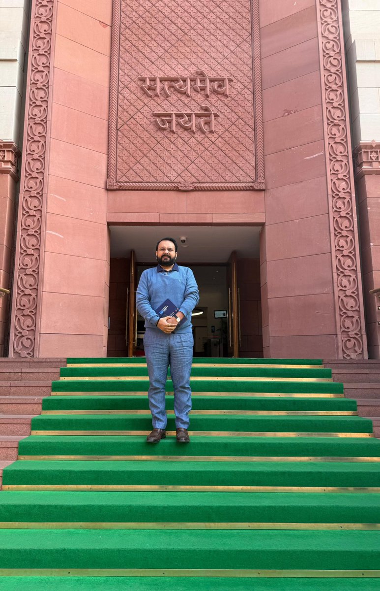 JManavadar's tweet image. शीतकालीन सत्र में जनहित, विकास और सुशासन के परम ध्येय के साथ...

📍संसद भवन, दिल्ली
narendramodi.in/network/userpo…