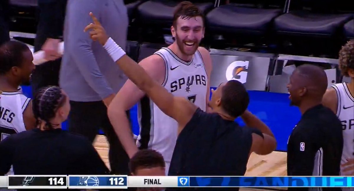 Ballislife.com (@ballislife) on Twitter photo 