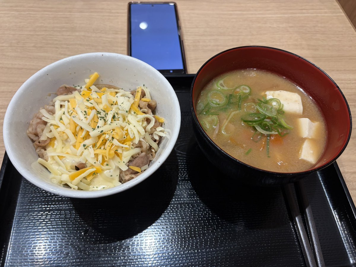 美味しいヤミー❗️感謝❗️感謝❗️(飛行機乗れないかと思って急いで