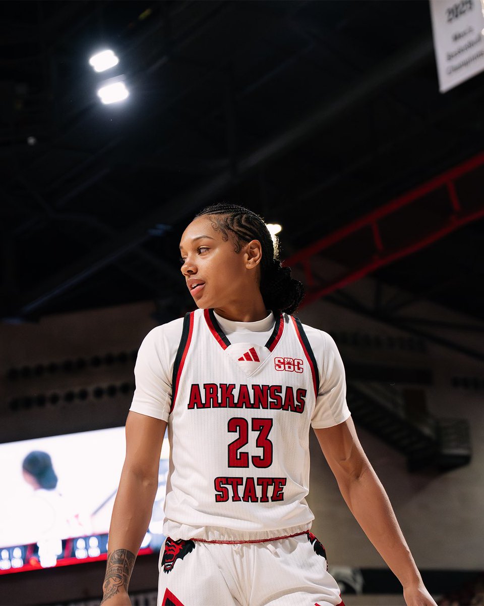 AStateWB's tweet image. 𝐏𝐢𝐫𝐚𝐧𝐡𝐚 𝐆𝐚𝐧𝐠: Bella! 🔒

#NetsAintFree x #WolvesUp🐺