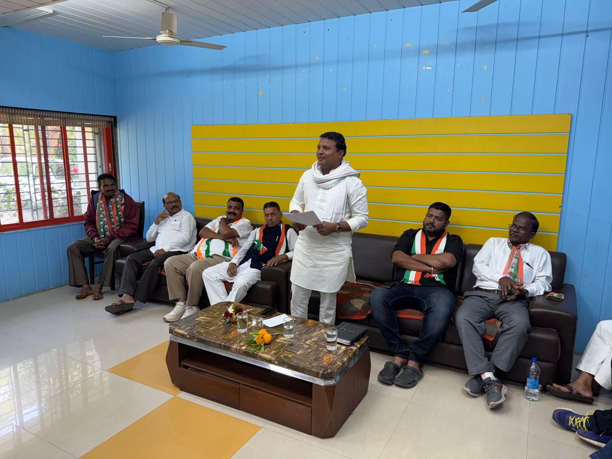 srinivasiyc's tweet image. गुजरात के डांग जिले में कांग्रेस के कर्मठ कार्यकर्ताओं से मुलाकात कर संवाद किया और दक्षिण गुजरात में पुनः कांग्रेस को सशक्त बनाने को लेकर चर्चा की।